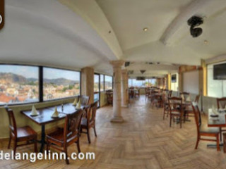 Del Angel Inn Restaurante