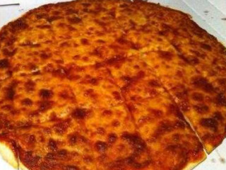 Luisa's Pizza