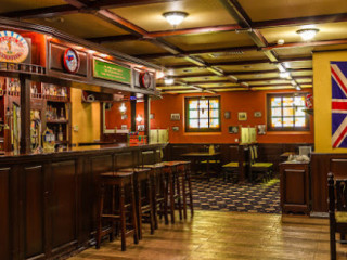Sherlock 's Pub