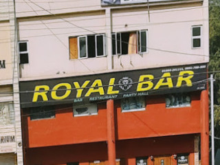 Royal Standard Bar Restaurant