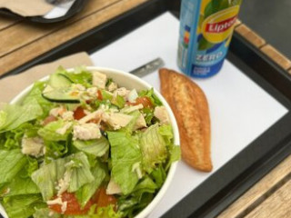 Salzza Salad