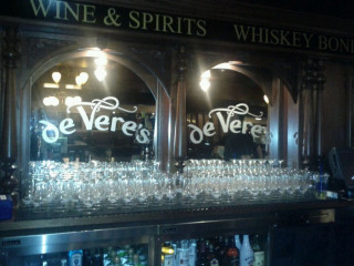 De Vere's Irish Pub