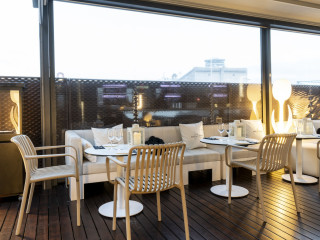 restaurant image