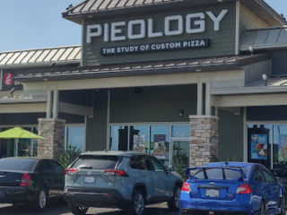 Pieology Pizzeria Park Crossing, Fresno, Ca