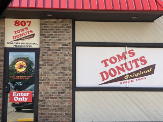 Tom's Donuts Original