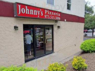 Johnny's Pizzeria