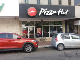 Pizza Hut New Kingston
