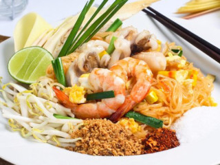 Sky Thai Dachrestaurant Metropol