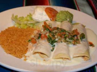 Brinco's Mexican Grill Cantina