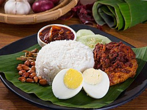 Nasi Lemak Ququs Geril Kg Suluk