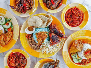 Cik Yah Nasi Kerabu Kelantan