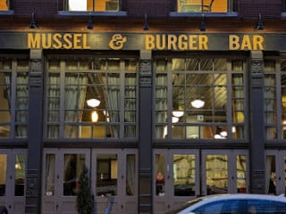 Mussel Burger Bar Downtown