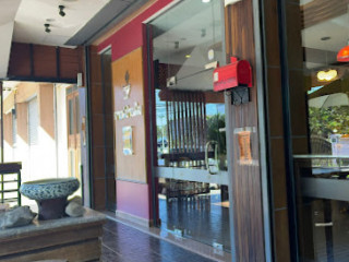 Baan Phim Coffee Shop