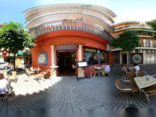 restaurant image
