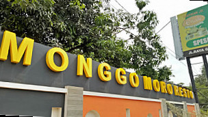 Rumah Makan Monggo Moro
