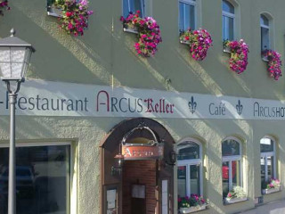 Arcus Café Im Kreuzgewölbe Im Gewölbekeller