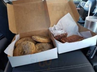 Two Moms Cookies