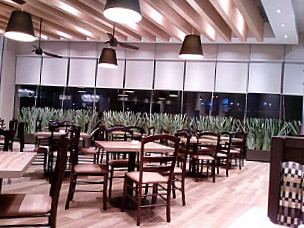 Toks Plaza Del Meson