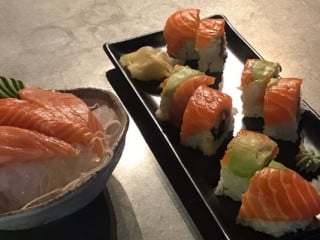Flying Fish Sushi