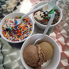 Twisters Ice Cream Cafe
