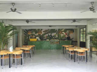 Hutan Cafe