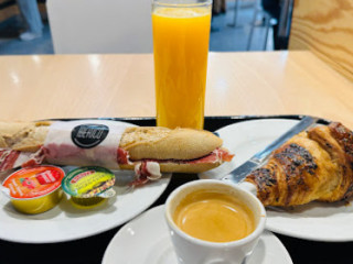La Pausa