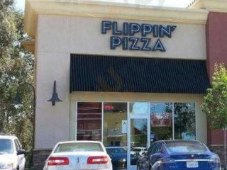 Flippin' Pizza