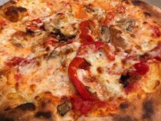 Bella Fuoco Wood Fired Pizza