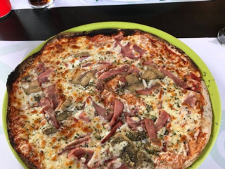 La Sardana Pizzeria