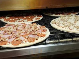 Toppers Pizza