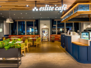 Eslite Café Xinyi Branch
