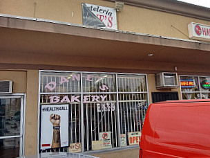 Dane's Bakery