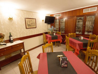 Roma Cafeteria