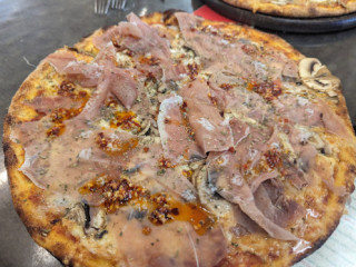 Pizza Calabria