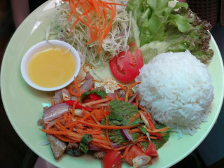 ร้าน ดาดาชา บ้านสิงห์