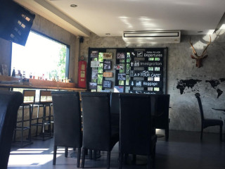 A P Four Cafe