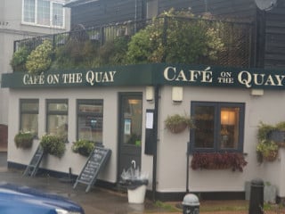 Cafe On The Quay