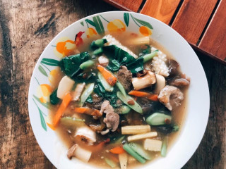 ร้านอาหารป้าเล็ก ลุงชา