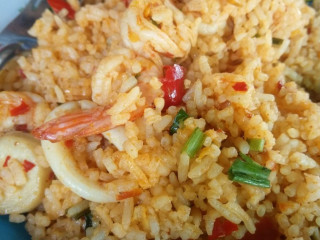 ร้านเศรษฐีเรือทองปากซอยวัดหนามแดง