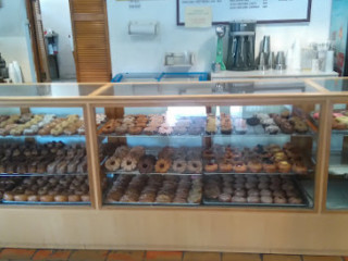 Donas Donuts