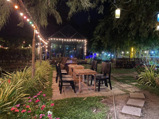 ร้านเอ็นจอย ลาดบัวหลวง สวนเกษตรวัยเกษียณ