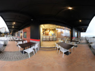 Bldg 3 Bar And Restaurant