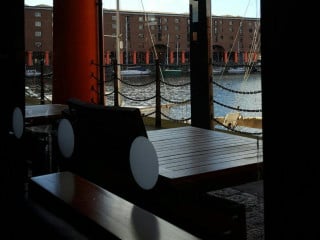 Costa Coffee Albert Dock 2