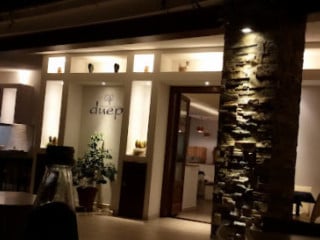 `duepi` Pizzeria Live Grill