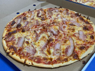 Ninas Pizza