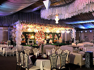 Quilim Marquee Chinese