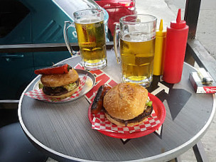 Beer N' Burgers