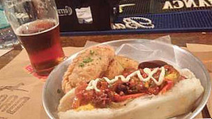 Dachs Hot Dog Craft Beer