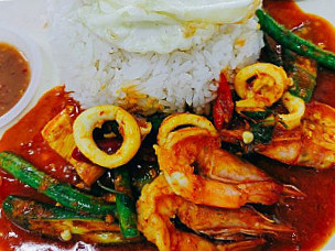 Nakhon Thai Food