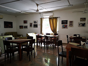 Mitsi's “the Coffee Shop”